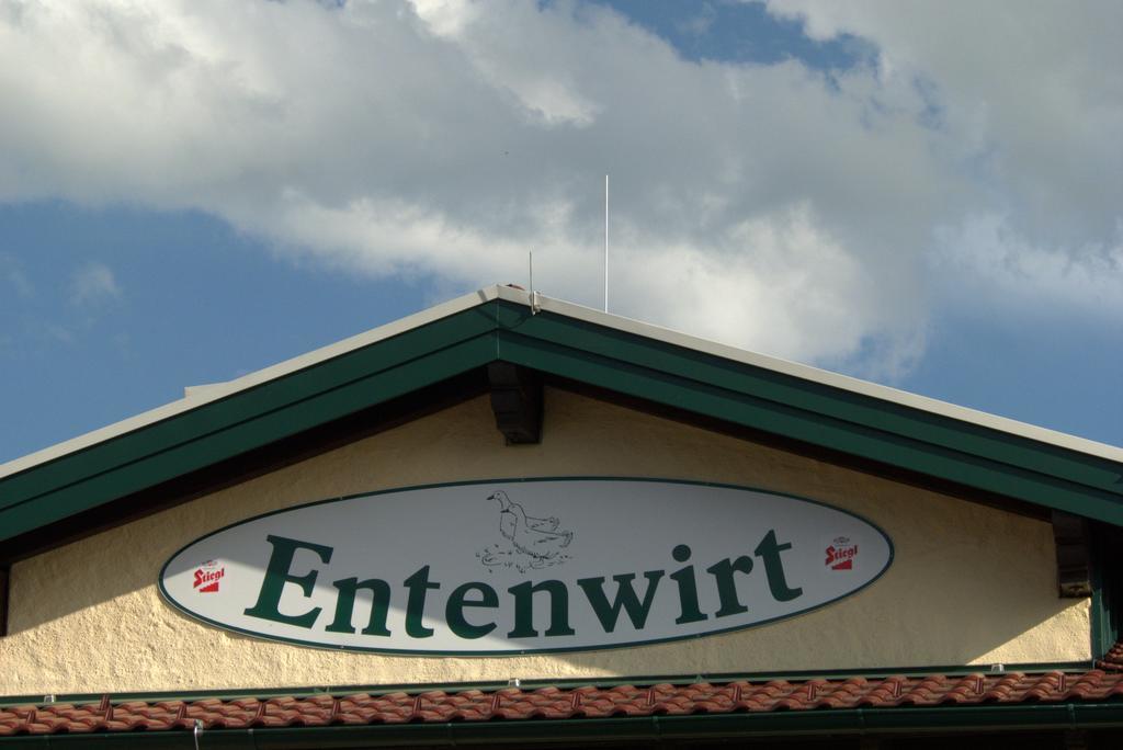 Landgasthof Entenwirt Tarsdorf Exterior photo